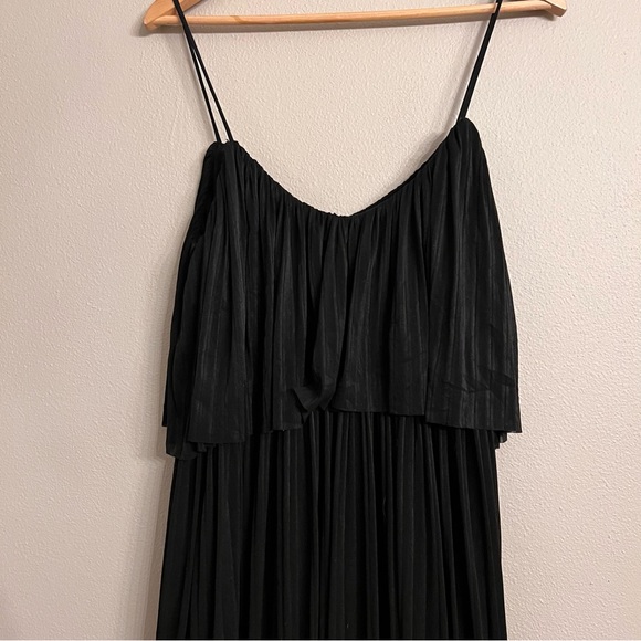 MANGO Pleated Mxi Dress‎ - Picture 3 of 6
